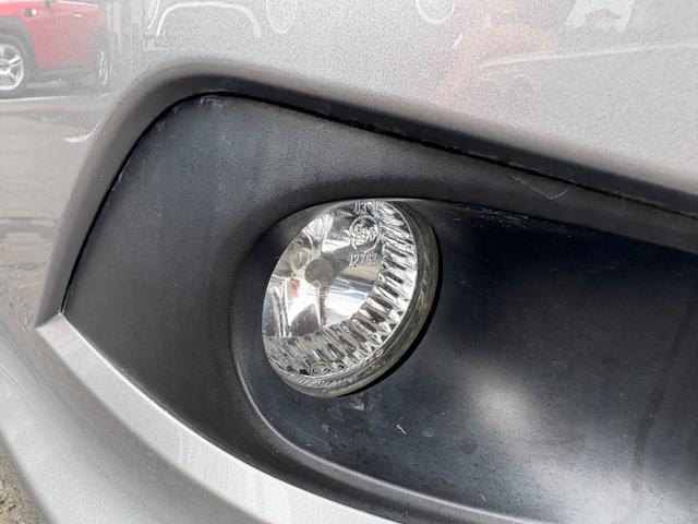 レガシィツーリングワゴン 2.5iアイサイト /車検:2年付/走行57000km/4WD/アイサイト/電動シート/カロッツェリアナビ/バックカメラ/フルセグ/純17インチアルミ/HID/ETC/スマキー/革巻ステア/パドルシフト/AUTOエアコン(32枚目)