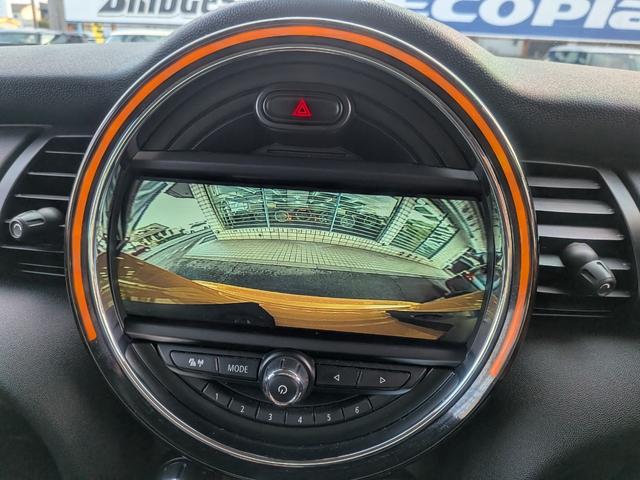 MINI ワン /車検:2年付/走行:78000km/ドライブレコーダー/純正ナビ/バックカメラ/Bluetooth/フルセグTV/社外16インチアルミホイール/フロントフォグランプ/ETC/MTモード/Tチェーン(6枚目)