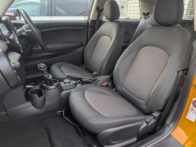 MINI ワン /車検:2年付/走行:78000km/ドライブレコーダー/純正ナビ/バックカメラ/Bluetooth/フルセグTV/社外16インチアルミホイール/フロントフォグランプ/ETC/MTモード/Tチェーン(10枚目)