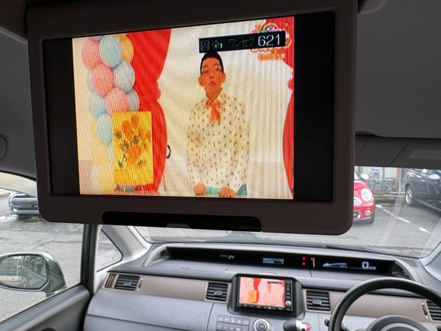 ステップワゴン G L HDDナビパッケージ /後期型/車検:2年付/走行69000km/両側電動スライドドア/フリップダウンモニター/ドライブレコーダー/純正ナビ/バックカメラ/フルセグ/DVD/HIDヘッドライト/ETC/タイミングチェーン(4枚目)