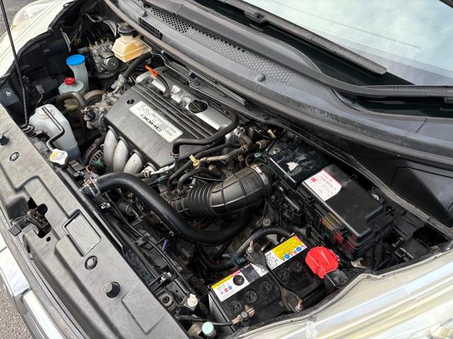 ステップワゴン G L HDDナビパッケージ /後期型/車検:2年付/走行69000km/両側電動スライドドア/フリップダウンモニター/ドライブレコーダー/純正ナビ/バックカメラ/フルセグ/DVD/HIDヘッドライト/ETC/タイミングチェーン(42枚目)