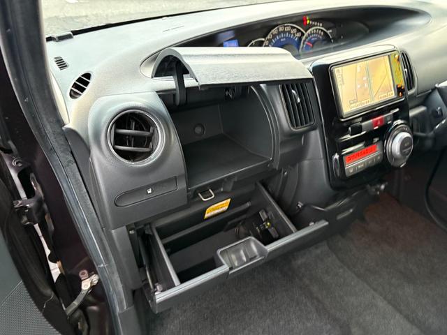 タント カスタムRS /後期型/ターボ/左側電動スライドドア/車検:2年付/前後ドライブレコーダー/純正ナビ/バックカメラ/Bluetooth/ワンセグ/純正15AW/HIDヘッドライト/ETC/スマートキー/Tチェーン(31枚目)