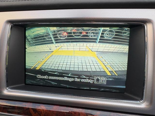 XF 3.0プレミアムラグジュアリー /走行距離51000km/車検:2年付/サンルーフ/本革電動シート/シートヒーター&エアコン/ステアリングヒーター/純正ナビ/バックカメラ/ETC/スマートキー/パドルシフト/純正18AW/HID(6枚目)