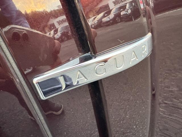 XF 3.0プレミアムラグジュアリー /走行距離51000km/車検:2年付/サンルーフ/本革電動シート/シートヒーター&エアコン/ステアリングヒーター/純正ナビ/バックカメラ/ETC/スマートキー/パドルシフト/純正18AW/HID(34枚目)