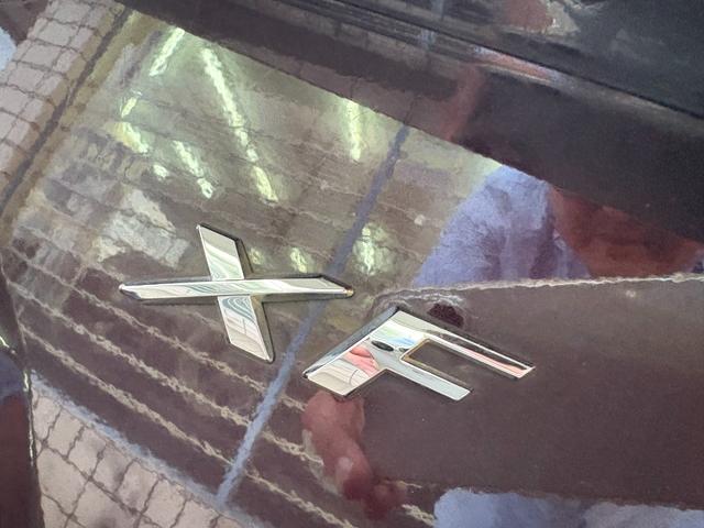 XF 3.0プレミアムラグジュアリー /走行距離51000km/車検:2年付/サンルーフ/本革電動シート/シートヒーター&エアコン/ステアリングヒーター/純正ナビ/バックカメラ/ETC/スマートキー/パドルシフト/純正18AW/HID(39枚目)