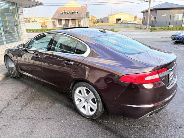 XF 3.0プレミアムラグジュアリー /走行距離51000km/車検:2年付/サンルーフ/本革電動シート/シートヒーター&エアコン/ステアリングヒーター/純正ナビ/バックカメラ/ETC/スマートキー/パドルシフト/純正18AW/HID(49枚目)