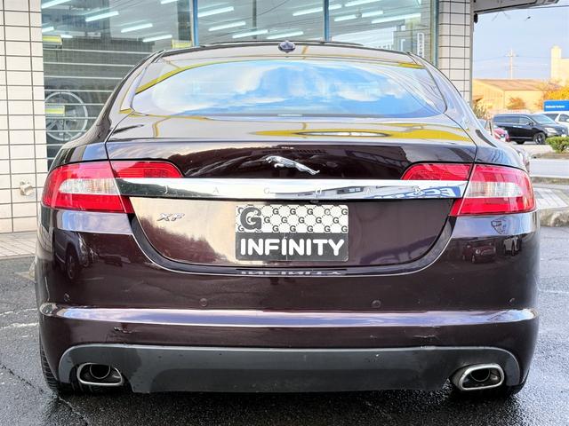 XF 3.0プレミアムラグジュアリー /走行距離51000km/車検:2年付/サンルーフ/本革電動シート/シートヒーター&エアコン/ステアリングヒーター/純正ナビ/バックカメラ/ETC/スマートキー/パドルシフト/純正18AW/HID(50枚目)