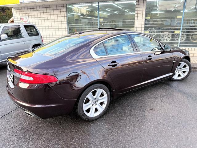 XF 3.0プレミアムラグジュアリー /走行距離51000km/車検:2年付/サンルーフ/本革電動シート/シートヒーター&エアコン/ステアリングヒーター/純正ナビ/バックカメラ/ETC/スマートキー/パドルシフト/純正18AW/HID(51枚目)