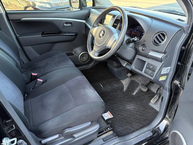 ワゴンRスティングレー リミテッドII /走行49000km/特別仕様/専用ブラックメッキグリル/インテリアブルーイルミ/運転席シートヒーター/純正15AW/HIDヘッドライト/フォグ/Bluetooth/タイミングチェーン(7枚目)