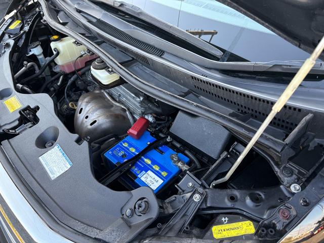 ヴェルファイア ２．４Ｚ　／２０後期／走行７４０００ｋｍ／車検：２年付／両側電動スライドドア／フリップダウンモニター／純正ナビ／フロント＆バックカメラ／フルセグ／Ｂｌｕｅｔｏｏｔｈ／１８ＡＷ／ＨＩＤ／ＥＴＣ／タイミングチェーン（42枚目）
