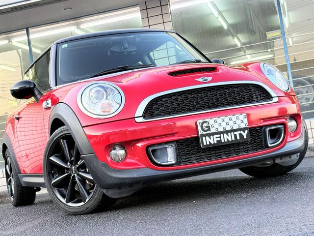 MINI クーパーS /後期型/ターボ/走行61000km/前後ドライブレコーダー/supersprintマフラー/純正17AW/プロジェクターHID/社外D型革巻ステアリング/パドルシフト/タイミングチェーン(2枚目)