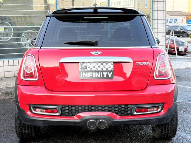 MINI クーパーS /後期型/ターボ/走行61000km/前後ドライブレコーダー/supersprintマフラー/純正17AW/プロジェクターHID/社外D型革巻ステアリング/パドルシフト/タイミングチェーン(25枚目)