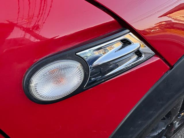 MINI クーパーS /後期型/ターボ/走行61000km/前後ドライブレコーダー/supersprintマフラー/純正17AW/プロジェクターHID/社外D型革巻ステアリング/パドルシフト/タイミングチェーン(33枚目)