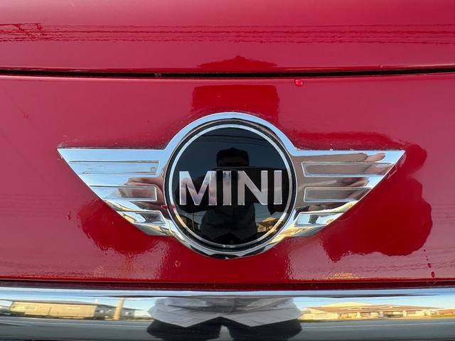 MINI クーパーS /後期型/ターボ/走行61000km/前後ドライブレコーダー/supersprintマフラー/純正17AW/プロジェクターHID/社外D型革巻ステアリング/パドルシフト/タイミングチェーン(37枚目)