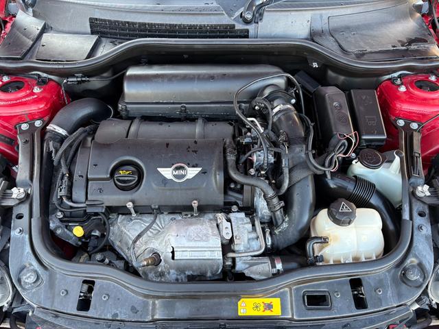 MINI クーパーS /後期型/ターボ/走行61000km/前後ドライブレコーダー/supersprintマフラー/純正17AW/プロジェクターHID/社外D型革巻ステアリング/パドルシフト/タイミングチェーン(41枚目)