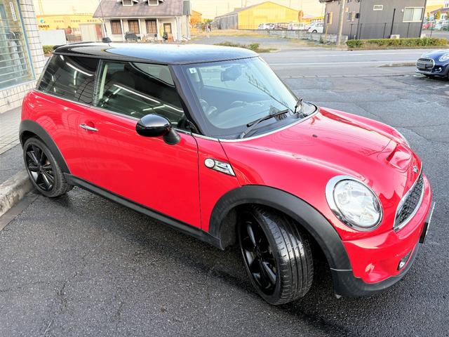 MINI クーパーS /後期型/ターボ/走行61000km/前後ドライブレコーダー/supersprintマフラー/純正17AW/プロジェクターHID/社外D型革巻ステアリング/パドルシフト/タイミングチェーン(44枚目)