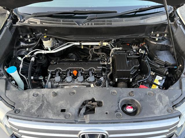 クロスロード HDDナビエディション /特別仕様車/車検:2年付/3列シート7人乗/純正ナビ/バックカメラ/DVD再生/ミュージックサーバー/純正17AW/HIDヘッドライト/ETC/革巻ステアリング/AUTOエアコン/タイミングチェーン(16枚目)