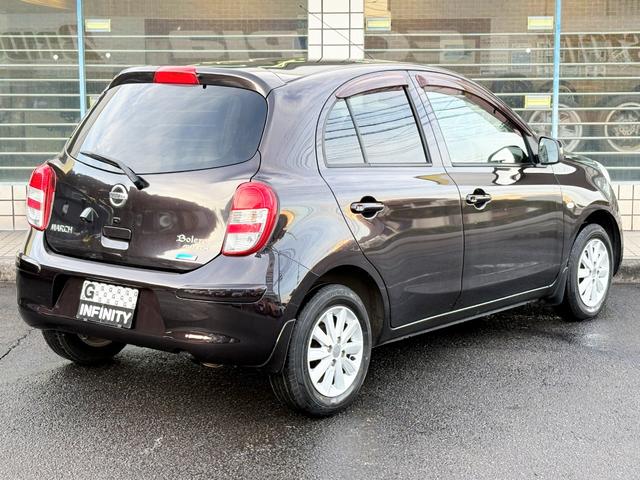 リアはプライバシーガラスとなっております♪