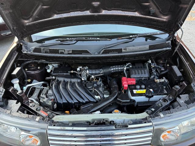 キューブ アクシス　／後期／車検：２年付／特別仕様車／専用本革シート／専用革巻ステアリング／専用１６ＡＷ／専用フロントグリル／純正ナビ／バックカメラ／フルセグ／ＨＩＤヘッドライト／ＥＴＣ／スマートキー／タイミングチェーン（15枚目）