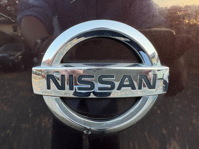 キューブ アクシス　／後期／車検：２年付／特別仕様車／専用本革シート／専用革巻ステアリング／専用１６ＡＷ／専用フロントグリル／純正ナビ／バックカメラ／フルセグ／ＨＩＤヘッドライト／ＥＴＣ／スマートキー／タイミングチェーン（36枚目）