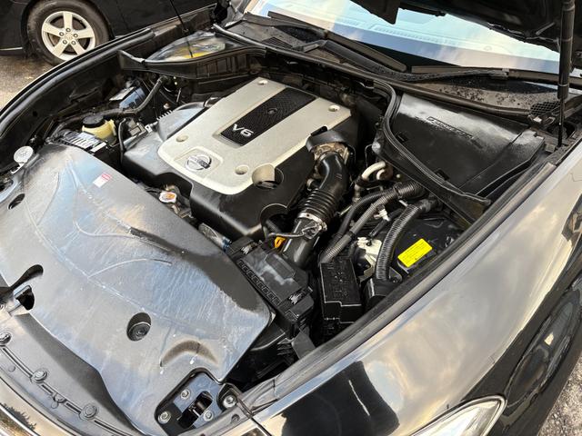 フーガ ２５０ＧＴ　／衝突被害軽減ブレーキ／レーダークルーズコントロール／電動シート／助手席オットマン電動シート／純ナビ／サイド＋バックカメラ／Ｂｌｕｅｔｏｏｔｈ／フルセグ／１８ＡＷ／ＨＩＤ／ＥＴＣ／スマキー／Ｔチェーン（42枚目）