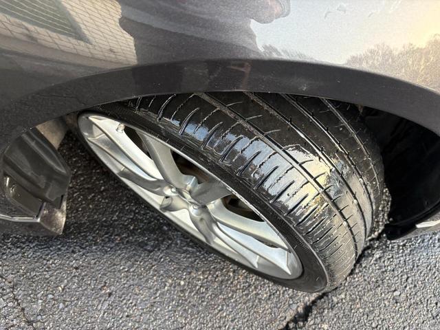 インプレッサ １５Ｓ　／車検：２年付／走行７６０００ｋｍ／５ＭＴ／ＧＲＢボンネット／純正１８ＡＷ／ＨＩＤヘッドライト／フォグ／ストラーダナビ／バックカメラ／ワンセグ／Ｂｌｕｅｔｏｏｔｈ／ＥＴＣ／革巻ステア／ＡＵＴＯエアコン（17枚目）