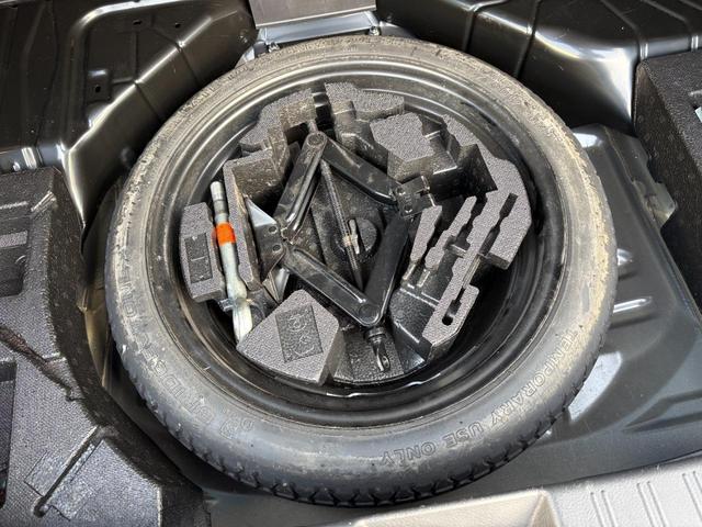 インプレッサ １５Ｓ　／車検：２年付／走行７６０００ｋｍ／５ＭＴ／ＧＲＢボンネット／純正１８ＡＷ／ＨＩＤヘッドライト／フォグ／ストラーダナビ／バックカメラ／ワンセグ／Ｂｌｕｅｔｏｏｔｈ／ＥＴＣ／革巻ステア／ＡＵＴＯエアコン（32枚目）