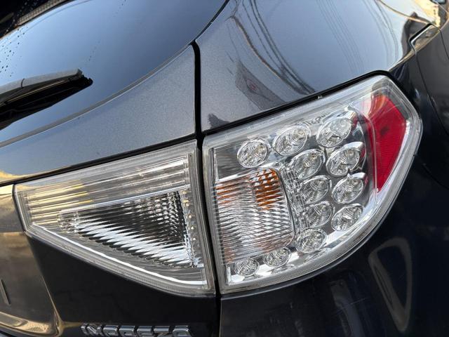 インプレッサ １５Ｓ　／車検：２年付／走行７６０００ｋｍ／５ＭＴ／ＧＲＢボンネット／純正１８ＡＷ／ＨＩＤヘッドライト／フォグ／ストラーダナビ／バックカメラ／ワンセグ／Ｂｌｕｅｔｏｏｔｈ／ＥＴＣ／革巻ステア／ＡＵＴＯエアコン（34枚目）