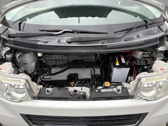 タント カスタムＸリミテッド　／左側電動スライドドア／カロッツェリアナビ／フルセグ／社外１４ＡＷ／ＨＩＤヘッドライト／Ｆフォグ／革調シートカバー／スマキー／ＡＵＴＯエアコン／Ｔチェーン（16枚目）