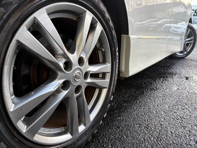 �����P�W�C���`�A���~�z�C�[������������Ă���܂���z�C�[���ɂ̓K���L�Y��u���[�L�_�X�g��������Ȃ��ƂĂ��L���C�ȏ�ԂƂȂ��Ă���܂���