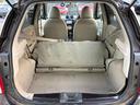 ラゲッジスペースは後部座席を倒すと更に広々とした収納スペースが確保出来ます♪荷物の出し入れもラクラクです♪
