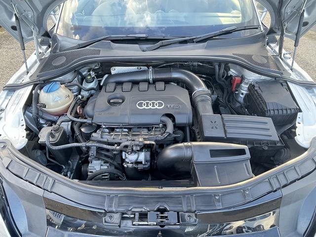 ２．０ＴＦＳＩ　クワトロ　４ＷＤ　電動シート　前後ドラレコ　ナビ　フルセグＴＶ　純正アルミ(26枚目)