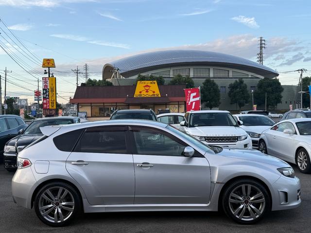 インプレッサ ＷＲＸ　ＳＴＩ　Ａライン　プレミア社１年保証付　４ＷＤ　ヒーター付パワーシート　バックカメラ　ＥＴＣ　スマートキー　ナビ　ＴＶ（12枚目）