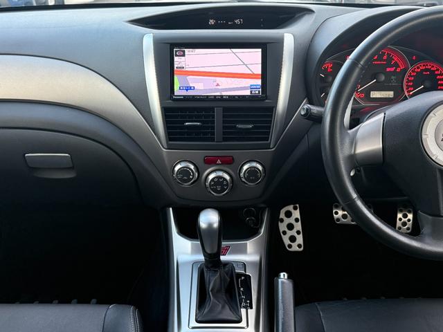 インプレッサ ＷＲＸ　ＳＴＩ　Ａライン　プレミア社１年保証付　４ＷＤ　ヒーター付パワーシート　バックカメラ　ＥＴＣ　スマートキー　ナビ　ＴＶ（19枚目）