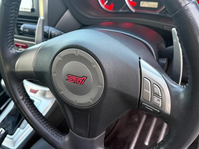インプレッサ ＷＲＸ　ＳＴＩ　Ａライン　プレミア社１年保証付　４ＷＤ　ヒーター付パワーシート　バックカメラ　ＥＴＣ　スマートキー　ナビ　ＴＶ（31枚目）