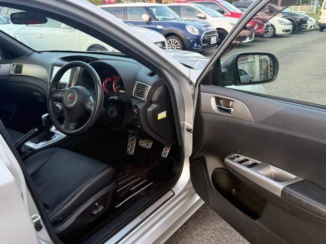 インプレッサ ＷＲＸ　ＳＴＩ　Ａライン　プレミア社１年保証付　４ＷＤ　ヒーター付パワーシート　バックカメラ　ＥＴＣ　スマートキー　ナビ　ＴＶ（33枚目）