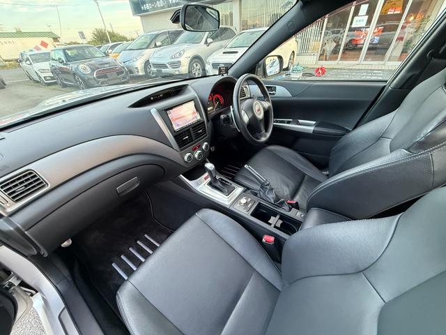 インプレッサ ＷＲＸ　ＳＴＩ　Ａライン　プレミア社１年保証付　４ＷＤ　ヒーター付パワーシート　バックカメラ　ＥＴＣ　スマートキー　ナビ　ＴＶ（35枚目）
