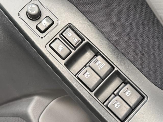 フォレスター ２．０ｉ－Ｌ　アイサイト　プレミア社１年保証付　４ＷＤ　ヒーター付パワーシート　バックカメラ　ＥＴＣ　スマートキー　ナビ　ＴＶ（35枚目）
