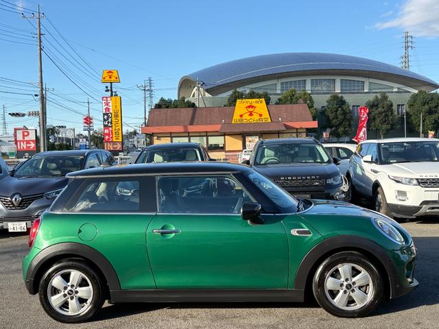 MINI クーパー ワンオーナー 禁煙車 純正ナビ バックカメラ ETC ドラレコ(13枚目)
