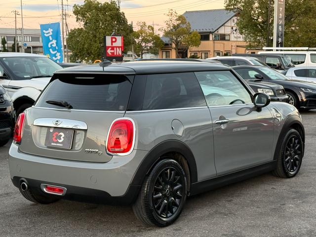 ＭＩＮＩ クーパーＤ　ＥＴＣ　ナビ　スマートキー　Ｂｌｕｅｔｏｏｔｈ　ディーゼル（11枚目）