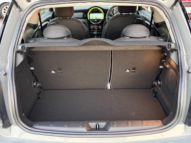ＭＩＮＩ クーパーＤ　ＥＴＣ　ナビ　スマートキー　Ｂｌｕｅｔｏｏｔｈ　ディーゼル（15枚目）