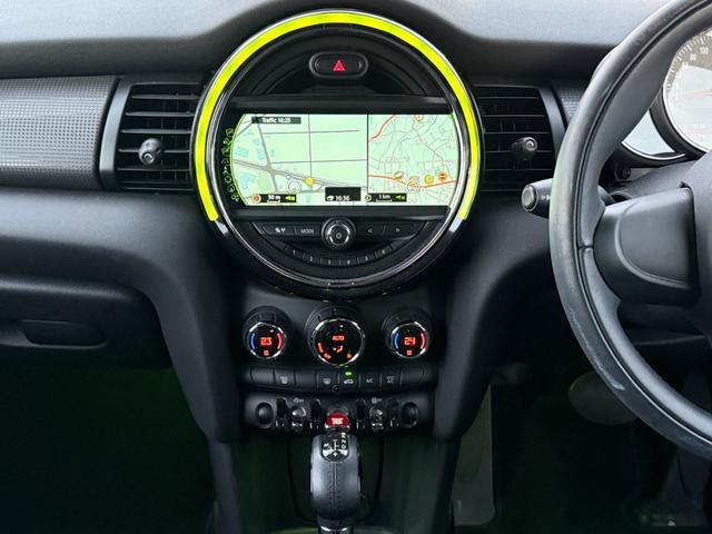 ＭＩＮＩ クーパーＤ　ＥＴＣ　ナビ　スマートキー　Ｂｌｕｅｔｏｏｔｈ　ディーゼル（19枚目）