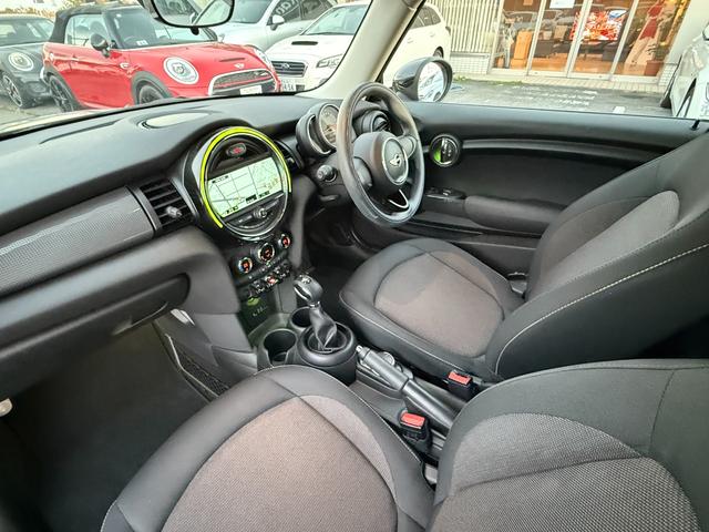 ＭＩＮＩ クーパーＤ　ＥＴＣ　ナビ　スマートキー　Ｂｌｕｅｔｏｏｔｈ　ディーゼル（31枚目）