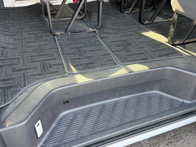 ハイエースワゴン ＤＸ　左側パワースライドドア（27枚目）