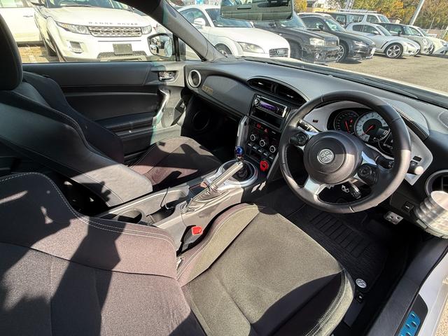 86 GT 6MT プレミア社1年保証付 ETC ドラレコ前後 スマートキー(29枚目)