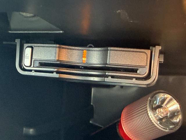 ＸＣ６０ Ｄ４　ＳＥ　プレミア社１年保証付　ヒーター付パワーレザーシート　バックカメラ　ＥＴＣ　スマートキー　ディーゼル（23枚目）