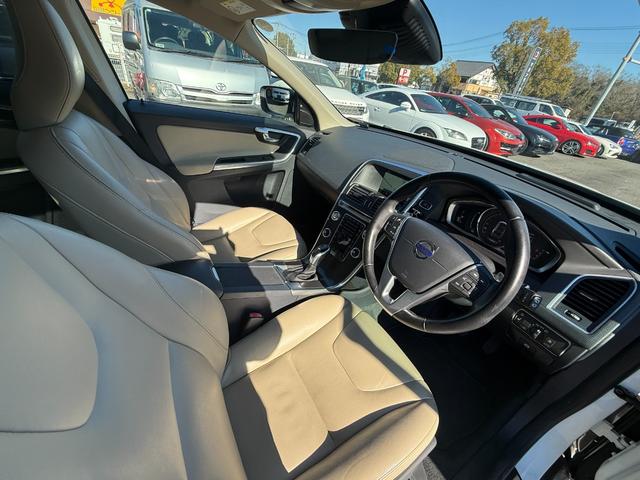 ＸＣ６０ Ｄ４　ＳＥ　プレミア社１年保証付　ヒーター付パワーレザーシート　バックカメラ　ＥＴＣ　スマートキー　ディーゼル（29枚目）