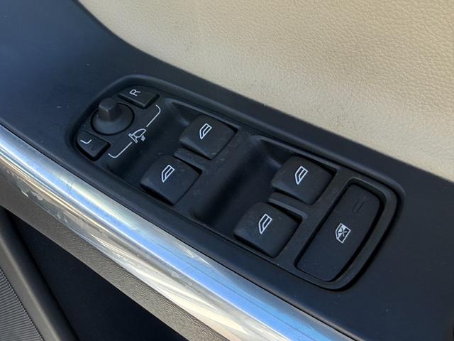 ＸＣ６０ Ｄ４　ＳＥ　プレミア社１年保証付　ヒーター付パワーレザーシート　バックカメラ　ＥＴＣ　スマートキー　ディーゼル（31枚目）