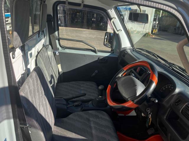 キャリイトラック ＦＣ農繁仕様　４ＷＤ　ＭＴ　アルミホイール　エアコン（7枚目）