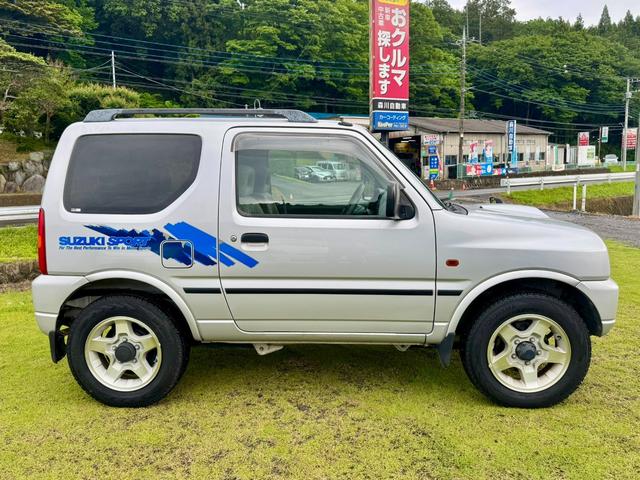 ジムニー ＸＣ　パートタイム４ＷＤ　タイミングチェーン　キーレス　パワステ　パワーウィンド　エアコン　フルフラット（4枚目）